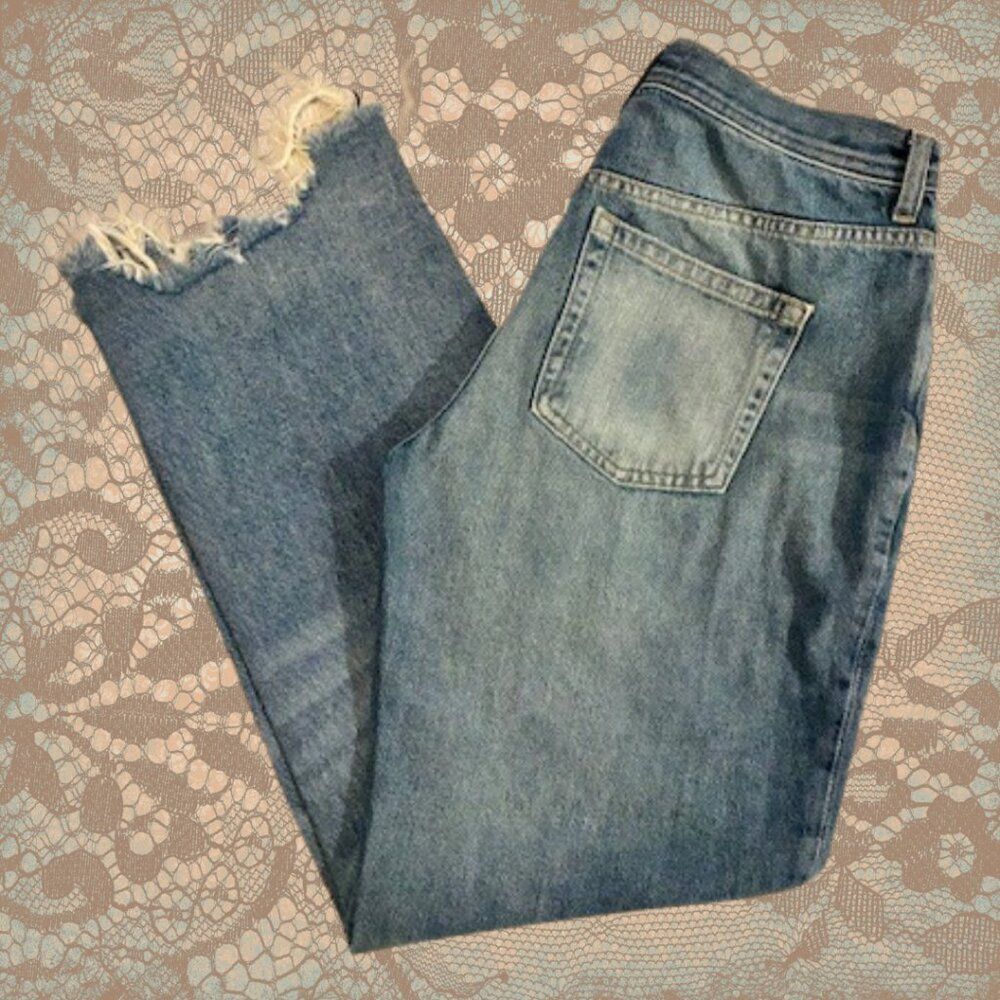 We The Free Jeans Women’s Size 28 Heavily Distressed Cropped Denim